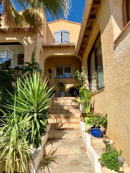 Charmante Villa Avec Une Ame. Pignan Exterior photo